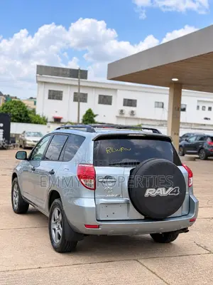 Toyota RAV4 2008 Ivory