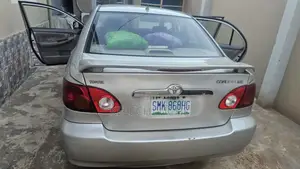 Toyota Corolla 2004 Silver