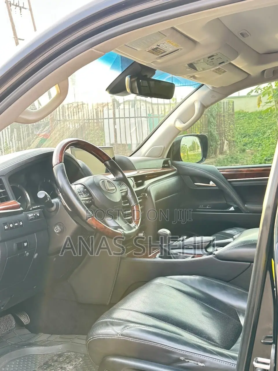 Lexus LX 570 (5 seats) AWD 2016 Black
