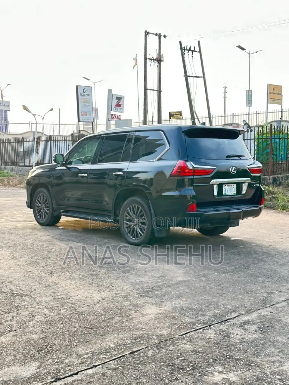Lexus LX 570 (5 seats) AWD 2016 Black