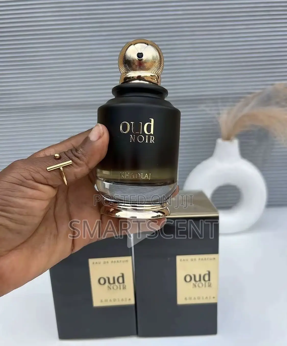 Oud Noir Perfume