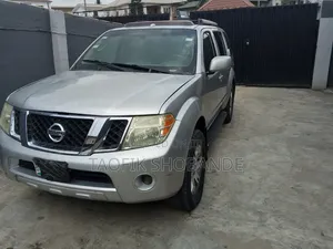 Nissan Pathfinder 2008 Silver
