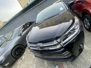 Toyota Highlander 2015 Black