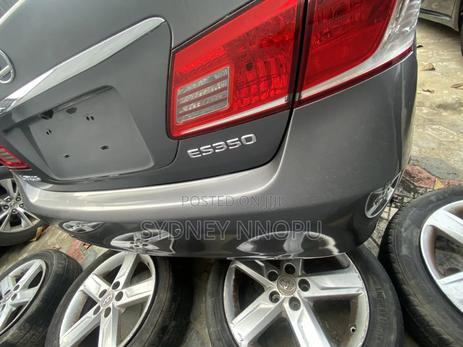 Lexus ES 2012 Gray