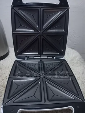 Toast Bread/Toaster 4 Face Used