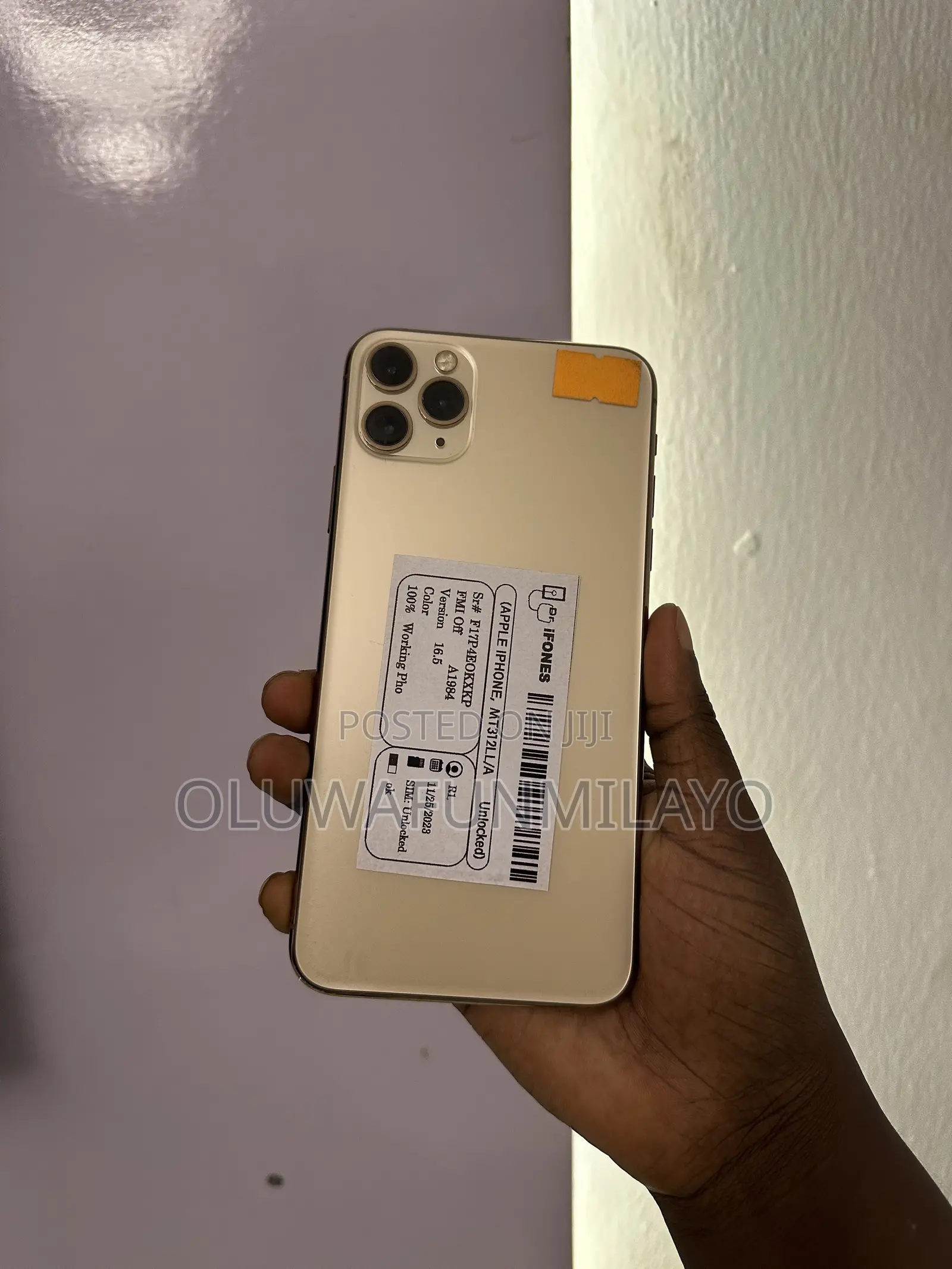 Apple iPhone 11 Pro Max 64 GB Gold