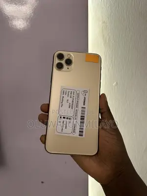 Apple iPhone 11 Pro Max 64 GB Gold