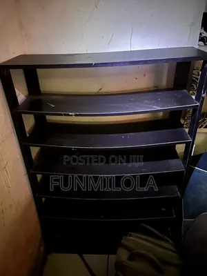 Neatly Used Shoe Rack