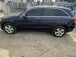 Mercedes-Benz GLC-Class 2016 Blue