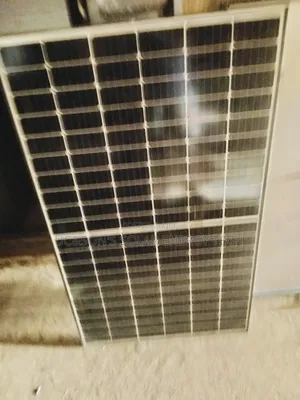 Canadian 450W Black Frame Solar Panel Halfcut (120 Cell's, 7 Bust Bar)