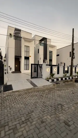 5bdrm Duplex in Lekki for sale