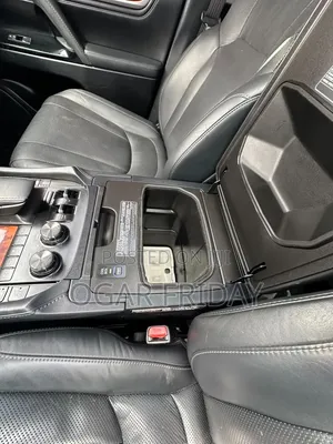 Lexus LX 570 (5 seats) AWD 2019 Black