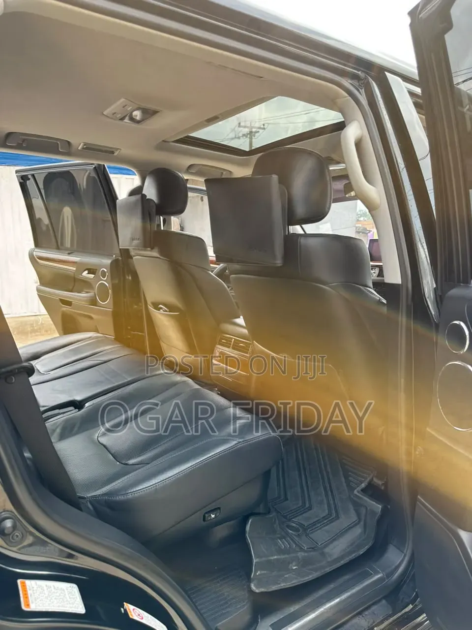 Lexus LX 570 (5 seats) AWD 2019 Black