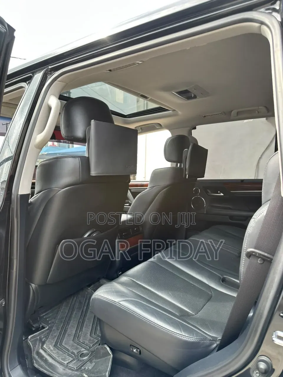 Lexus LX 570 (5 seats) AWD 2019 Black