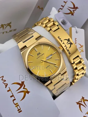 Matturi Wrist Watch With Bangle