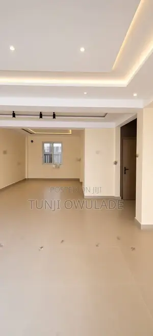 4bdrm Block of Flats in Utako for sale