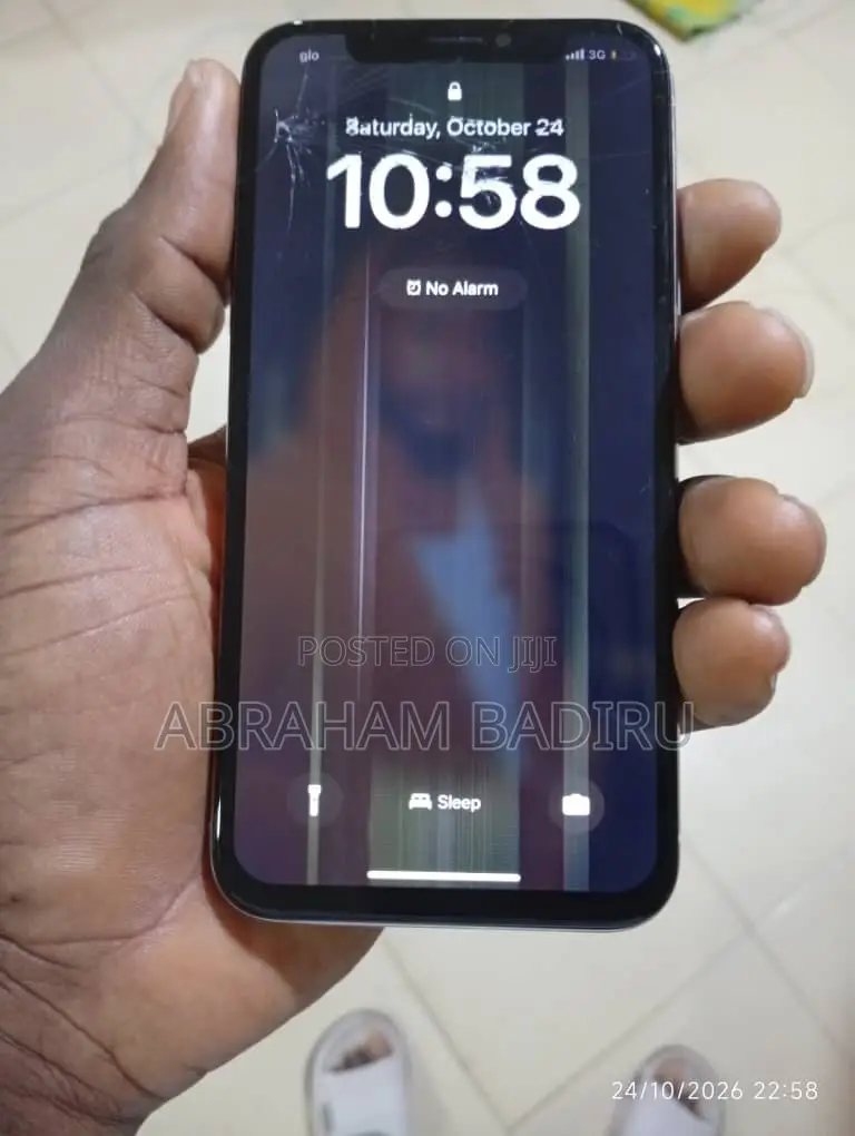 Apple iPhone X 64 GB White
