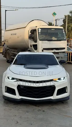 Chevrolet Camaro 2018 White
