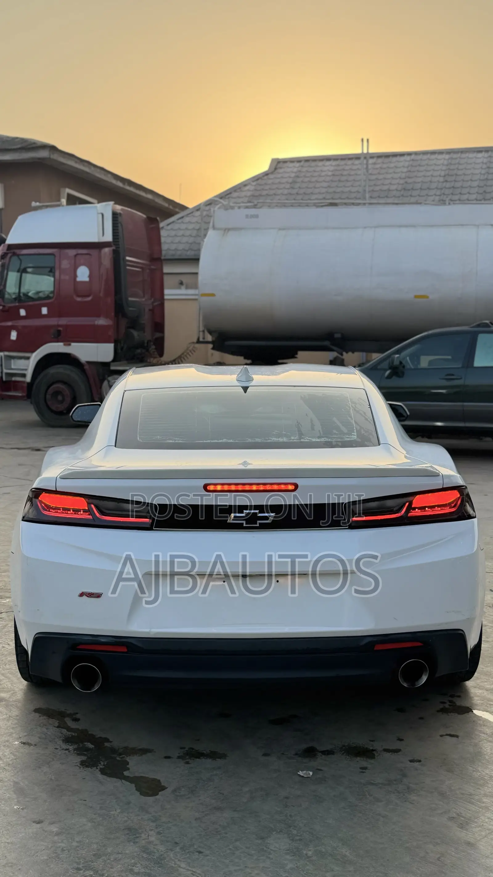 Chevrolet Camaro 2018 White