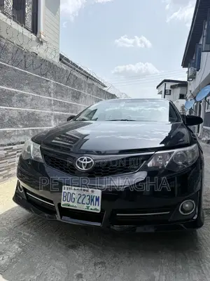Toyota Camry SE 4dr Sedan (2.5L 4cyl 6A) 2013 Black