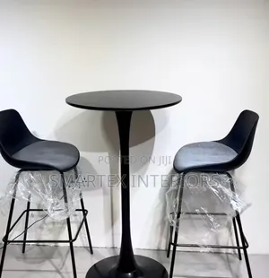 Imported Quality Plastic Padded Barstool With Table