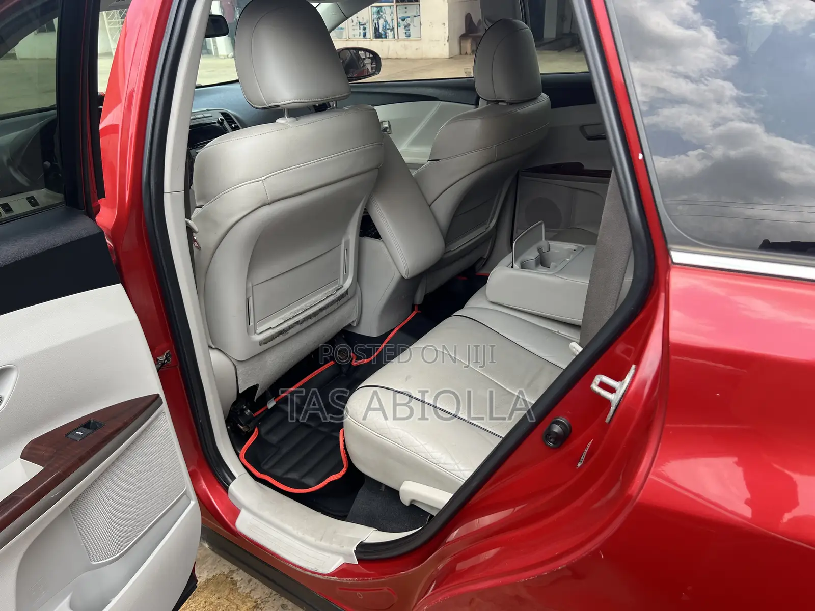 Toyota Venza 2011 Red