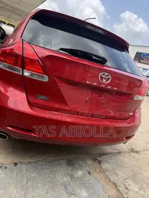 Toyota Venza 2011 Red