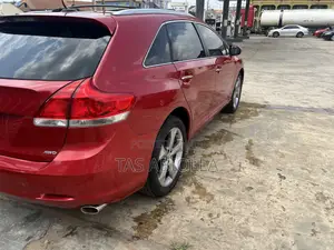 Toyota Venza 2011 Red