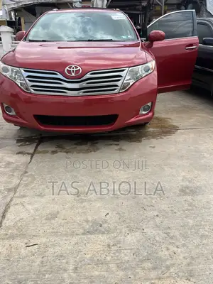Toyota Venza 2011 Red