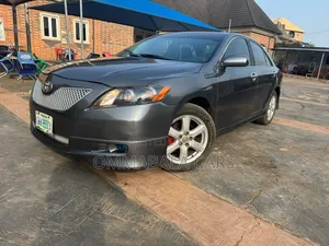 Toyota Camry 2009 Gray