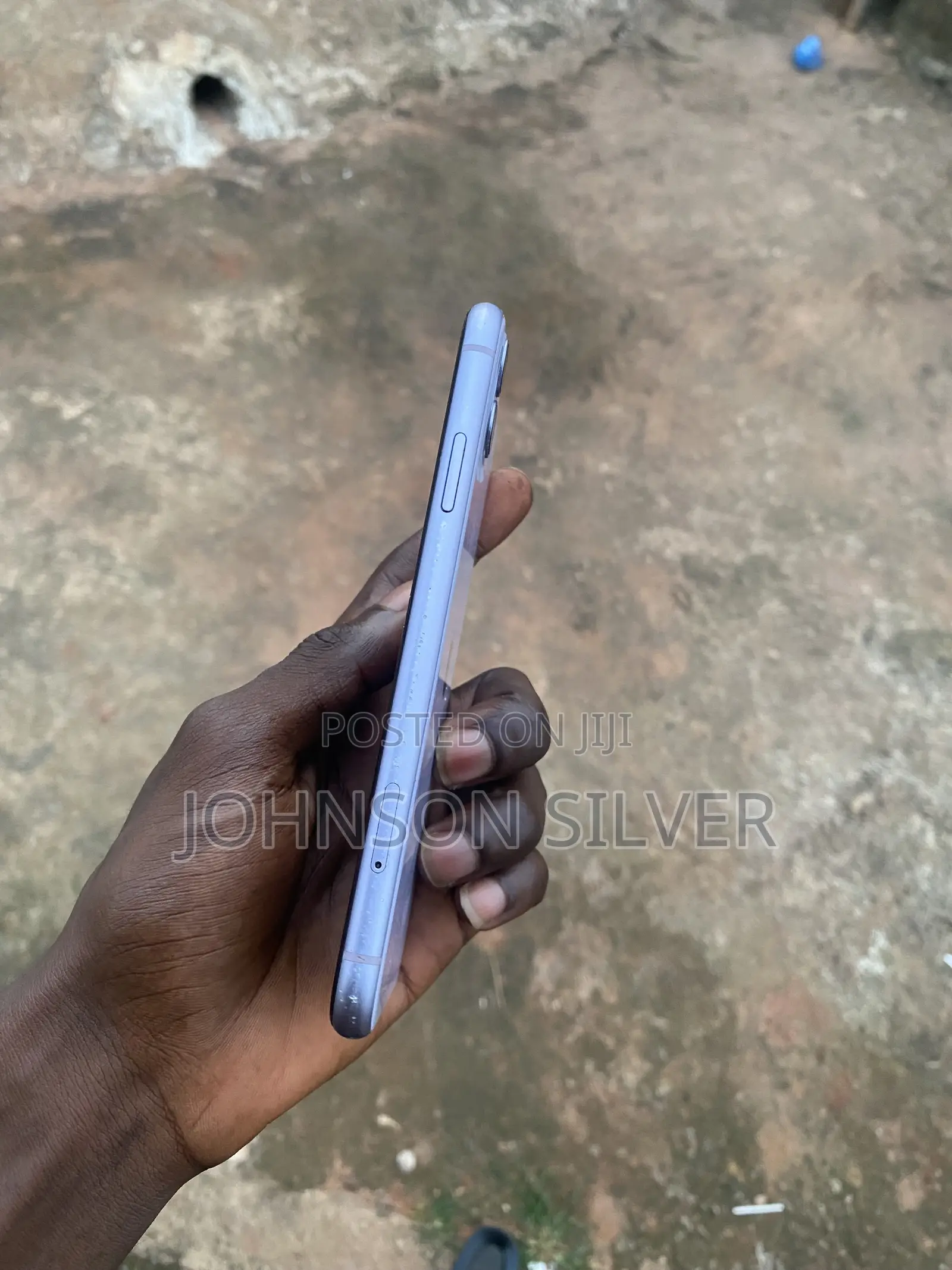 Apple iPhone 11 64 GB Purple