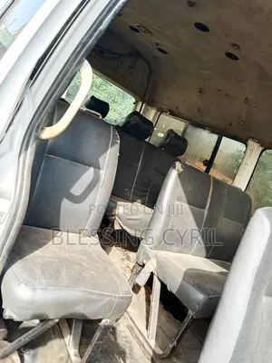 Toyota HiAce 2013 White