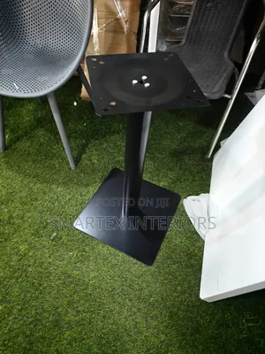 Imported Quality Metal One Pole Table Leg