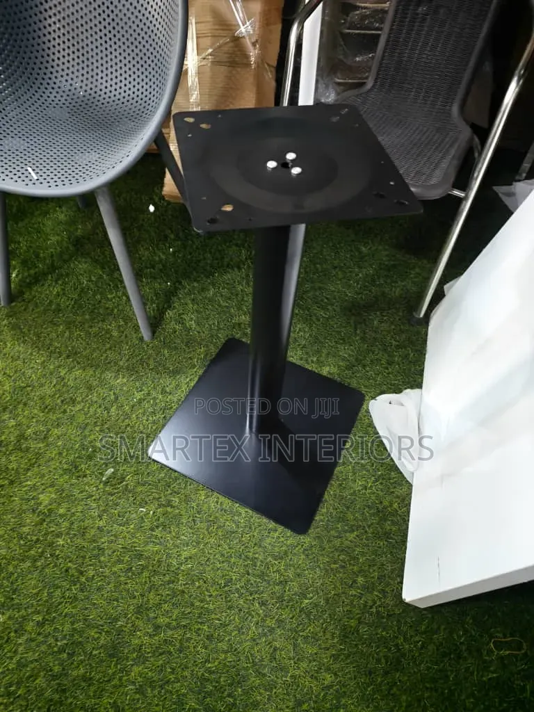 Imported Quality Metal One Pole Table Leg