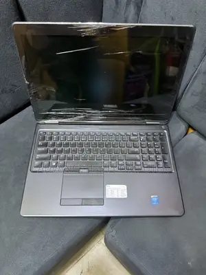 Laptop Dell Latitude E5550 8GB Intel Core i5 SSD 128GB