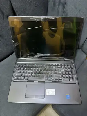 Laptop Dell Latitude E5550 8GB Intel Core i5 SSD 128GB