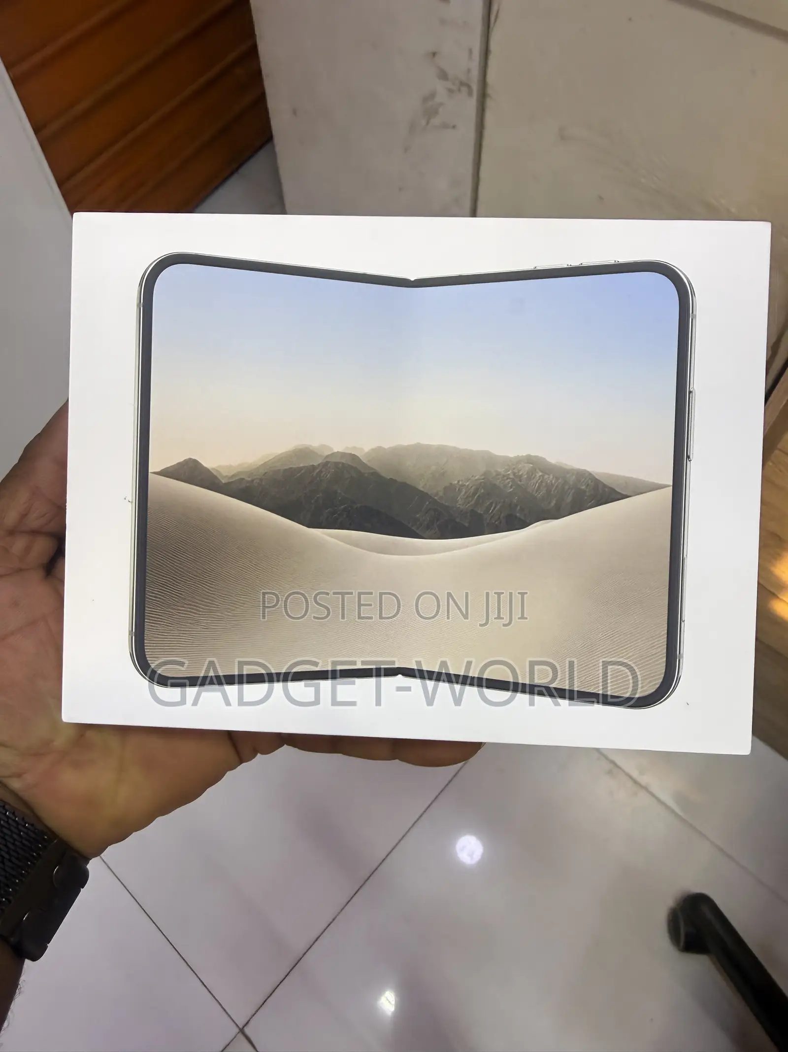 New Apple iPhone Duo 2 TB White