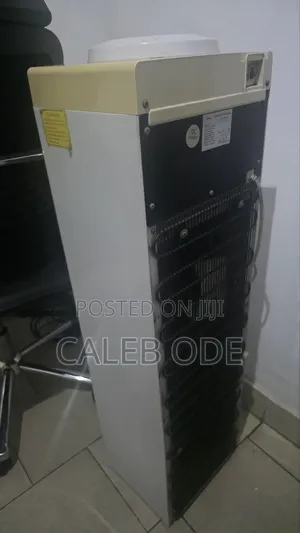 Midea Water Dispenser