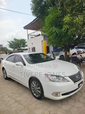 Lexus ES 2012 White
