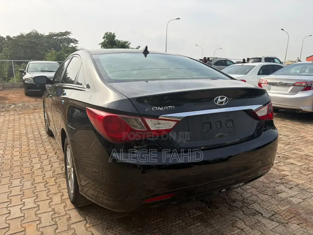Hyundai Sonata 2012 Black