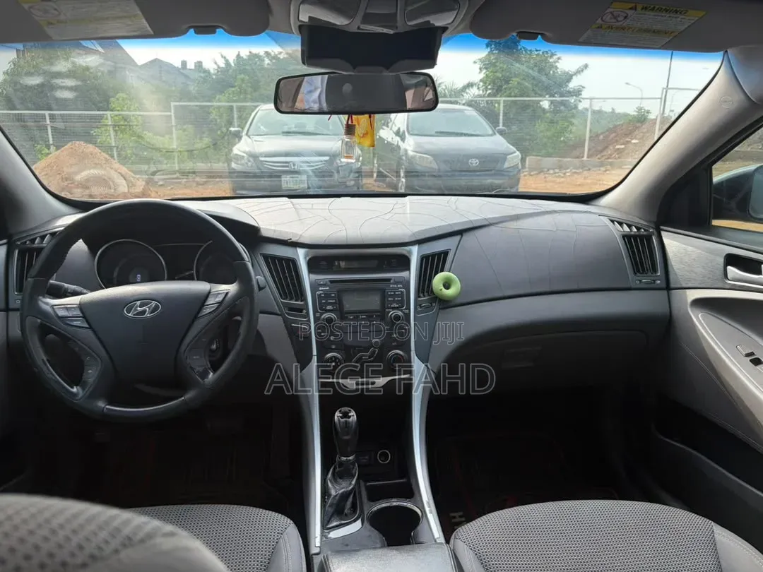 Hyundai Sonata 2012 Black