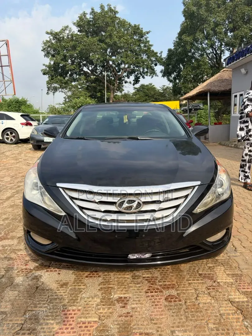 Hyundai Sonata 2012 Black