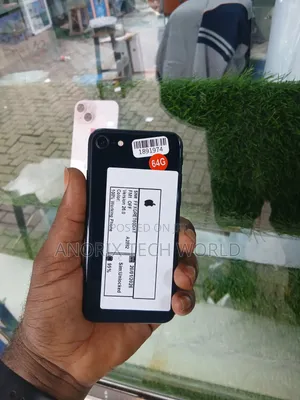Apple iPhone SE 64 GB Black
