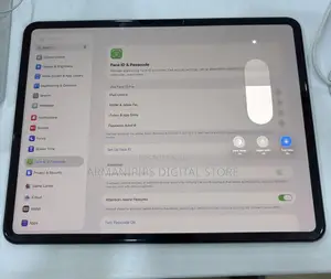 Apple iPad Pro 13 (2024) 1 TB Black