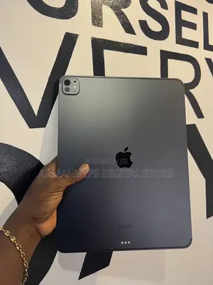 Apple iPad Pro 13 (2024) 1 TB Black
