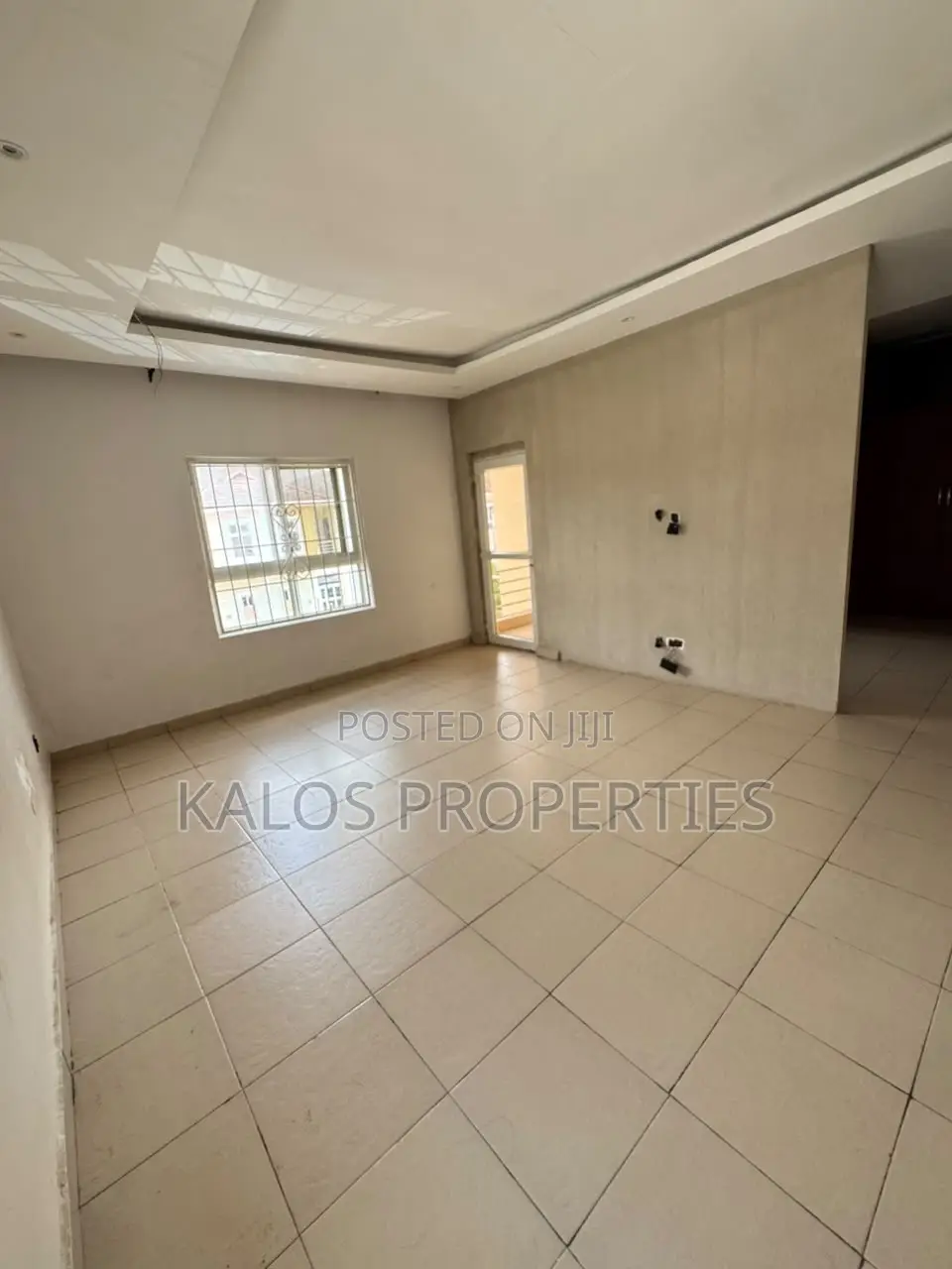 4bdrm Duplex in Chevron for rent