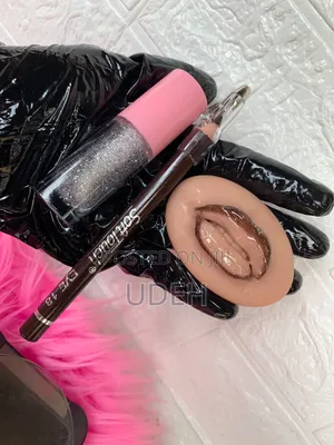 Crystal Clear and Pigmented Lip Glosses