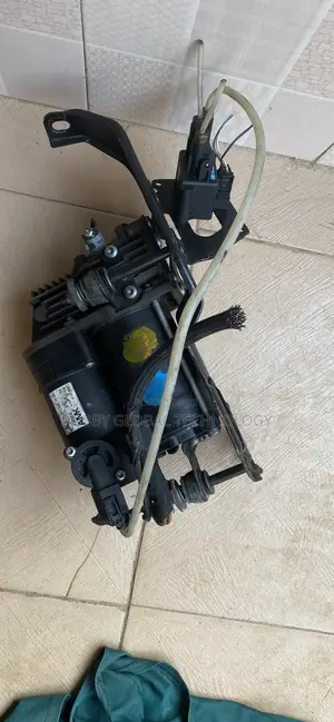 Benz AmK Air Suspension Compressor Pump