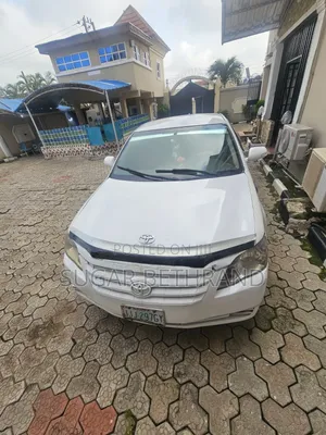 Toyota Avalon XLS 2005 White