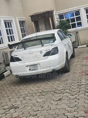 Toyota Avalon XLS 2005 White